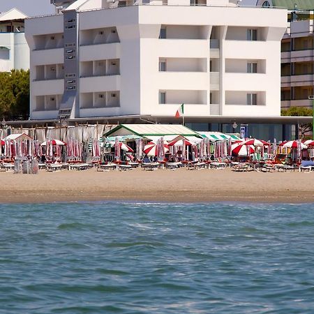 Hotel Parigi Caorle Buitenkant foto