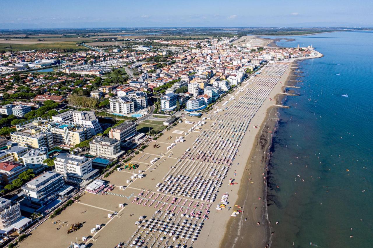 Hotel Parigi Caorle Buitenkant foto